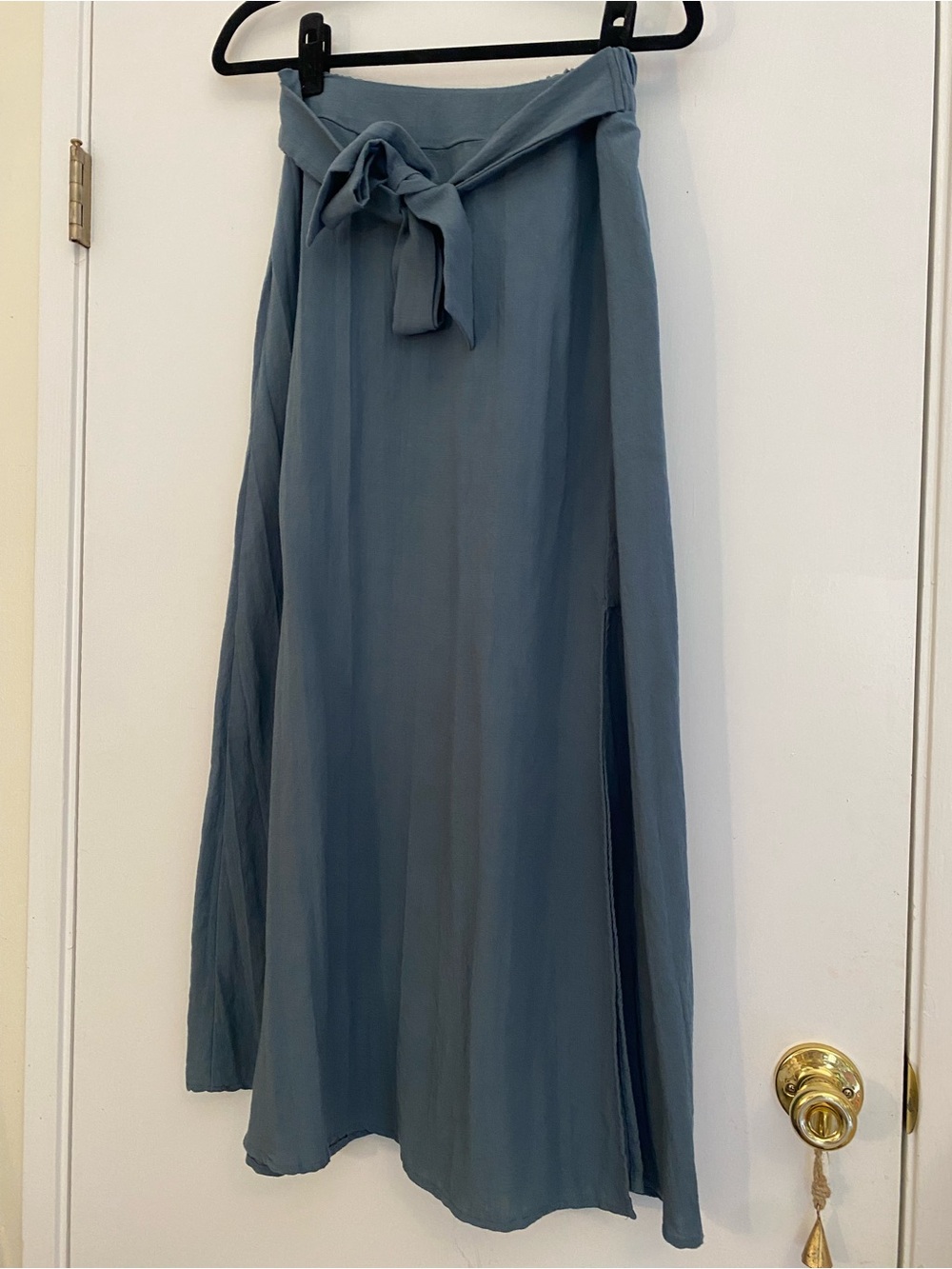 Sozy Tie-Front Maxi Skirt in Dusty Blue